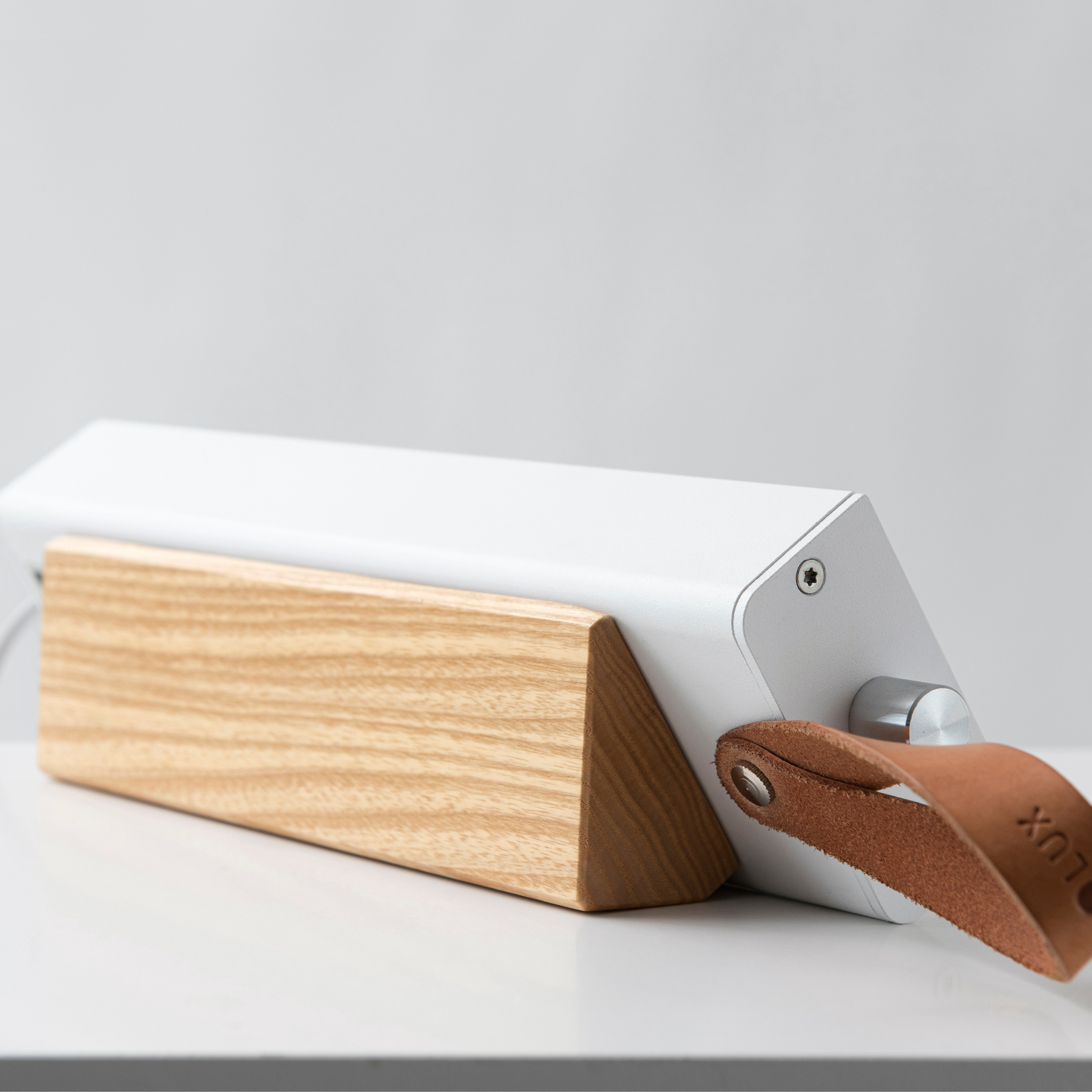 Innolux Valovoima Mini – Kompakt LED-ljusterapi i nordisk design – bild 2
