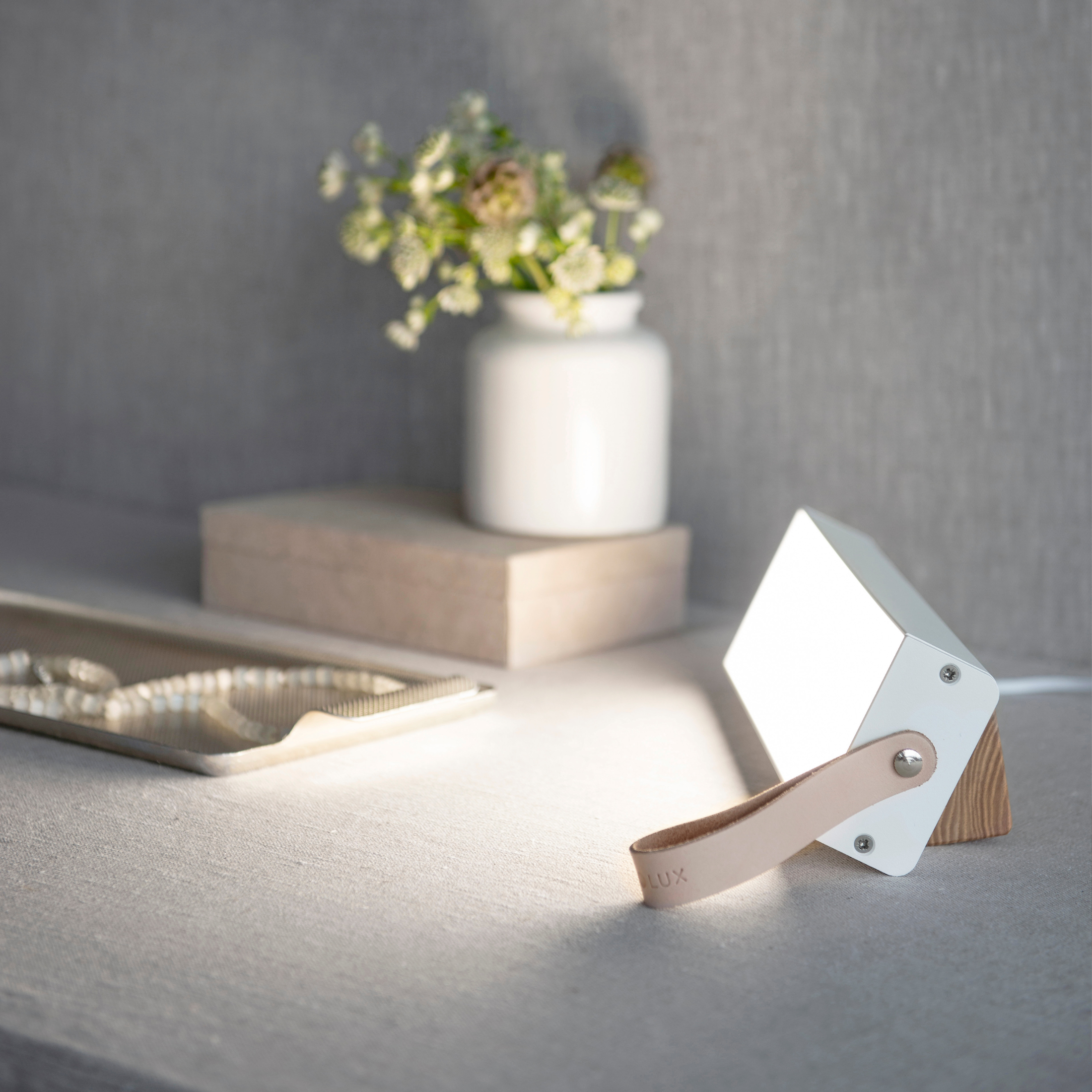 Innolux Valovoima Mini – Kompakt LED-ljusterapi i nordisk design – bild 3